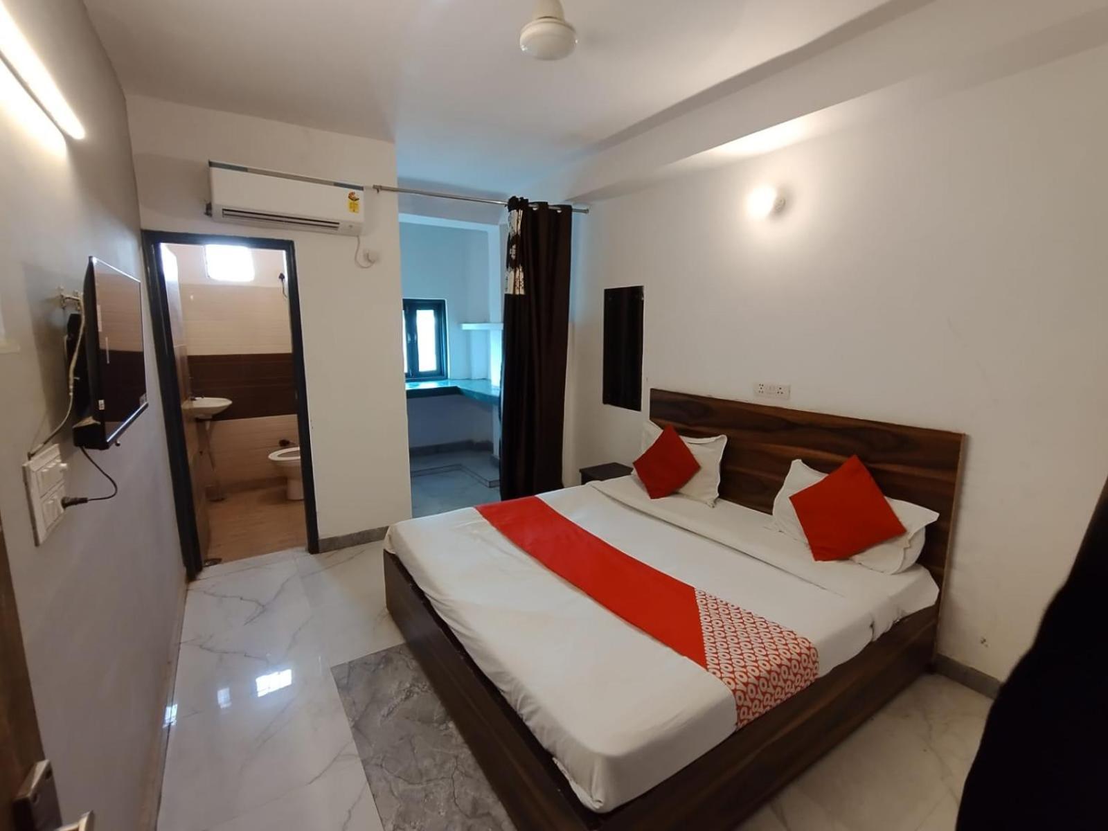 New Signature Village New Delhi Extérieur photo